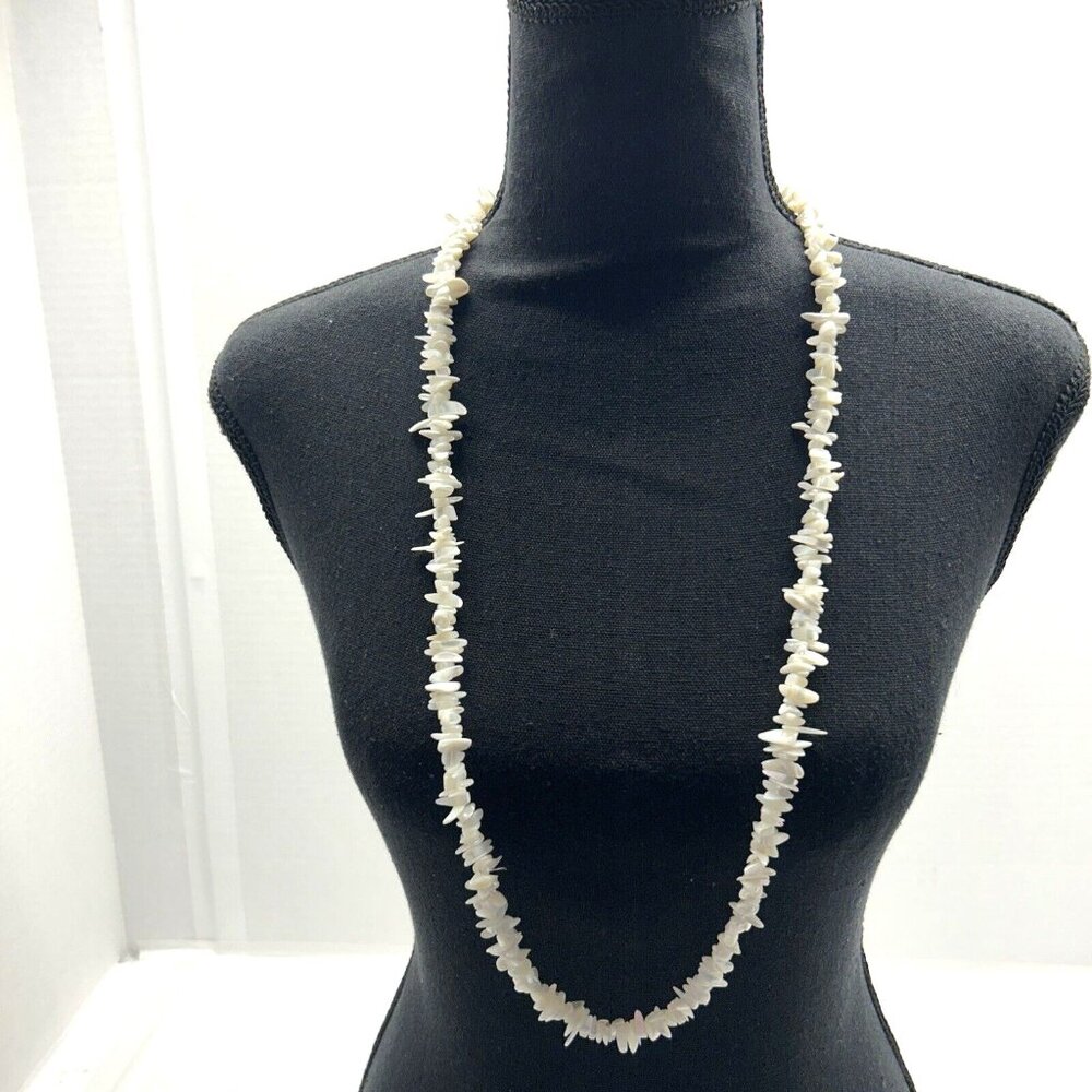 VTG White Hawaiian 16" Chipped Puka Sea Shell Necklace Slip Over Boho Retro
